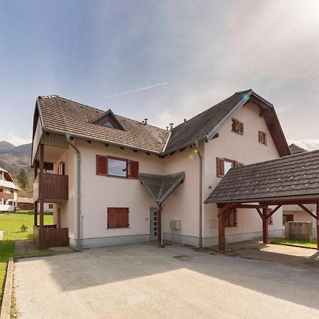 Timber Apartment Бохинь Экстерьер фото