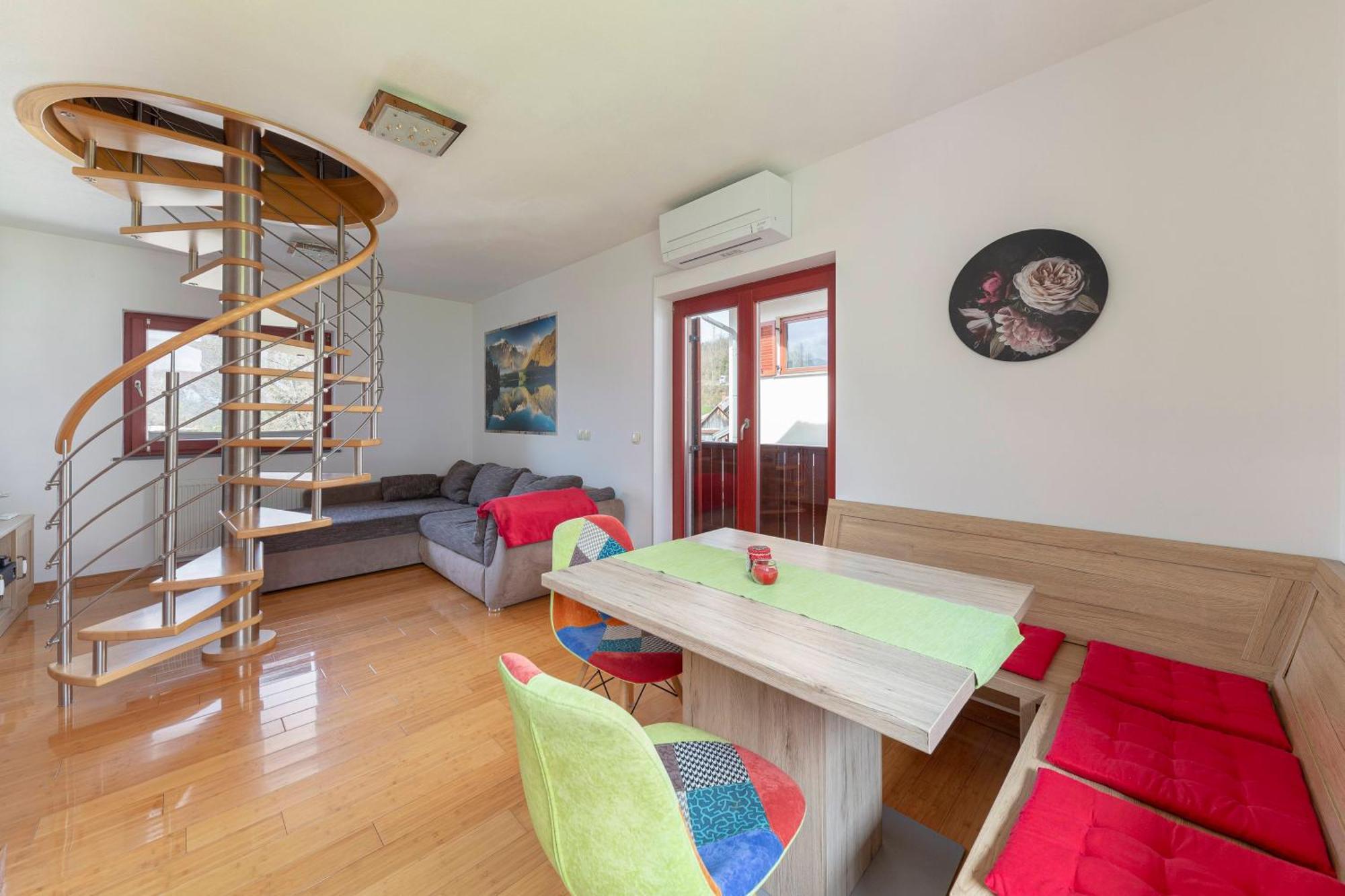 Timber Apartment Бохинь Экстерьер фото
